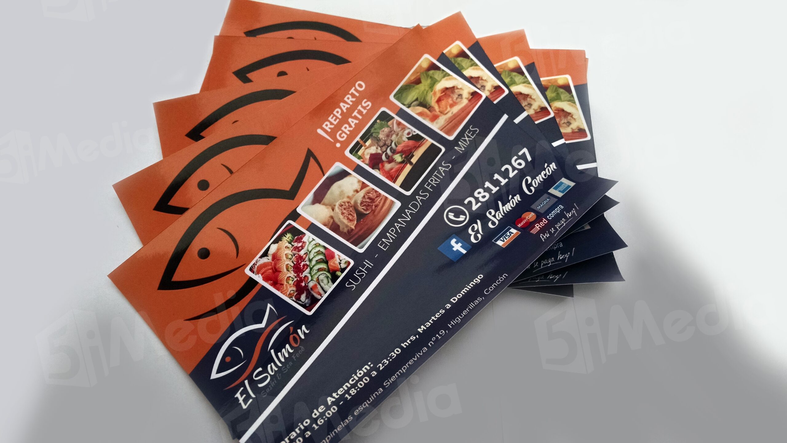 Flyers publicitarios impresos a color para publicidad y promociones